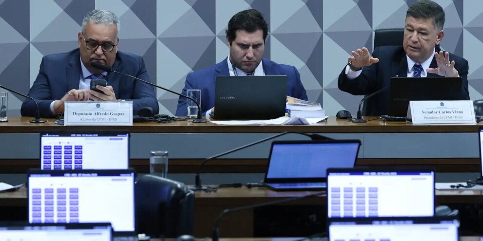CPI Mista do INSS aprova convocação de cunhado de Daniel Vorcaro