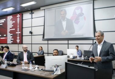 Câmara de Maringá rejeita emenda que limita quantidade de dias que prefeito pode se ausentar por ano para realizar viagens