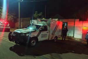 Casal com mandados de prisão por estupro é alvo de ocorrência policial em Maringá; homem morreu no local