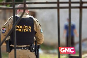 Corpo é encontrado em barraco e forte odor chama atenção em terreno baldio em Sarandi