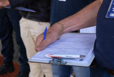 Dez vereadores assinam requerimento solicitando construção de Centro de Comércio Popular para ambulantes em Maringá