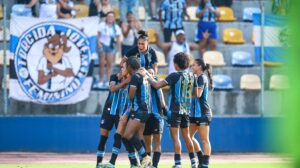 Grêmio supera Internacional por 2 a 1 no Brasileiro Feminino