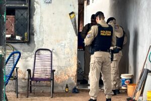 Homem é encontrado sem vida e com sinais de agressão dentro de casa em Sarandi