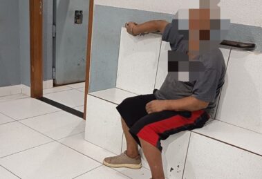 Homem é preso após agredir mulher com criança no colo em Maringá