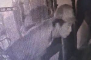 Homem que assaltou e agrediu motorista de transporte coletivo com socos é preso em Maringá; vídeo