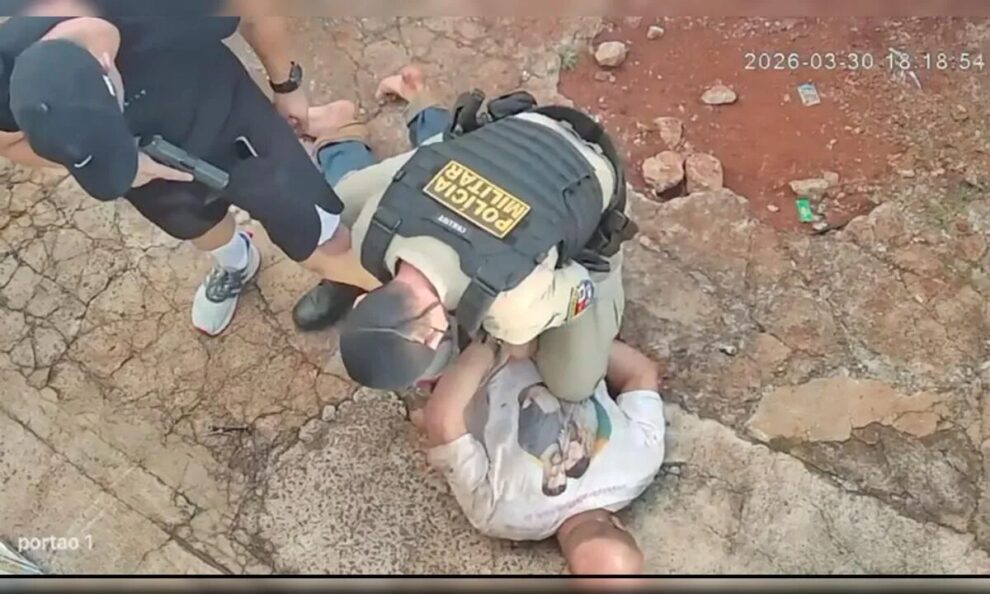 Homem que matou companheira na frente da filha de 3 anos é preso