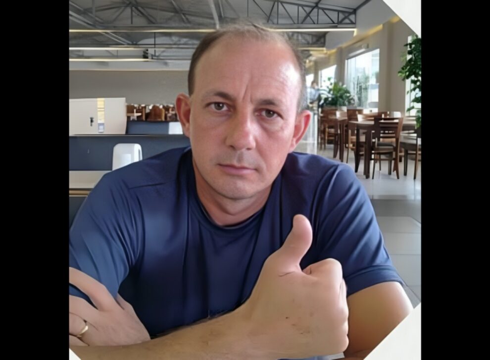 Motociclista que morreu após cair sob as rodas de caminhão em Maringá é identificado