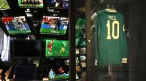 Museu do Futebol lança audioguia em formato de programa de rádio