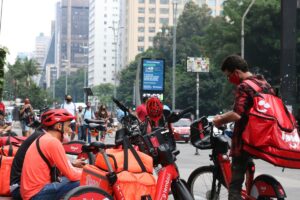 Regulamentação do trabalho por aplicativo deve ser votada até abril