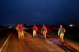 Roubo de carreta termina em confronto com a PM e dois presos na região