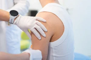 Técnico de enfermagem é preso suspeito de abusar de adolescente em posto de saúde no PR; veja o que ele disse à polícia