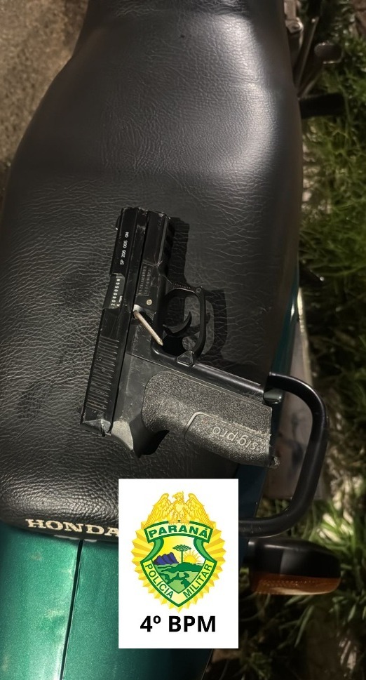 Adolescente de 14 anos é apreendido com simulacro de arma e pilotando moto com alerta de furto em Maringá