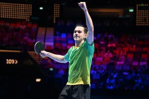 Calderano derrota francês e fica a 2 vitórias do bi na Copa do Mundo