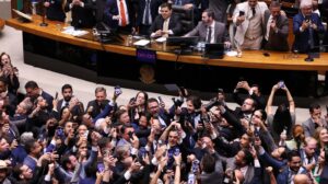 Congresso derruba parte de veto do presidente Lula ao PL da Dosimetria