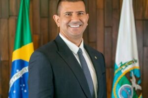 Deputado Douglas Ruas é eleito presidente da Alerj