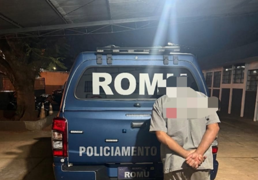 Homem com mandado de prisão por furto é detido em Maringá