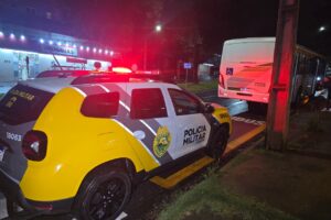 Homem é morto a facadas dentro de ônibus do transporte coletivo em Maringá