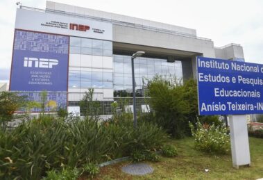 MEC prorroga prazo para pedir isenção da taxa de inscrição