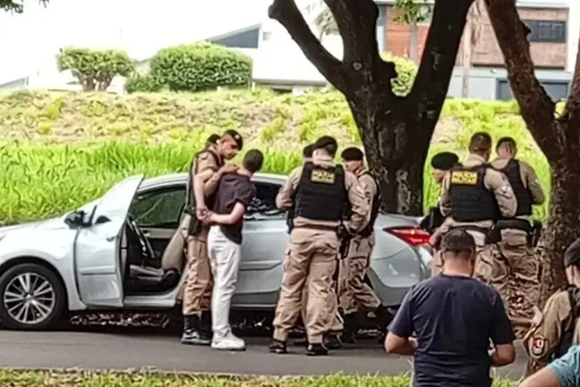 Médico que atirou em hospital na região e atingiu paciente tem liberdade negada e seguirá preso após audiência de custódia