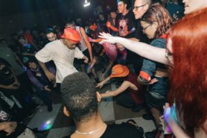 Para os amantes da arte e para os fãs de carros, o fim de semana em Maringá promete muita emoção; confira as opções na Agenda Cultural