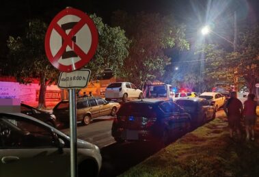 Polícia Militar recolhe 14 veículos em operação na Avenida Petrônio Portela em Maringá