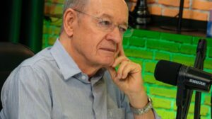 Ponto a Ponto recebe o escritor e palestrante Gilcler Regina