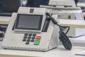 Prazo de desincompatibilização termina neste sábado