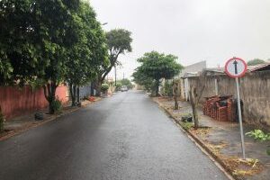 Rua Roberto Farinazzo agora é mão única em Jandaia do Sul