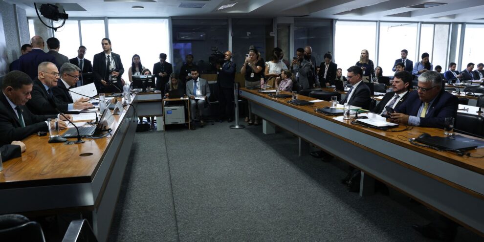 Senadores da CPI do Crime Organizado pedem prorrogação dos trabalhos