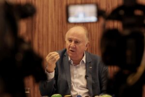 CNM critica projetos de lei que aumentam pisos salariais de servidores