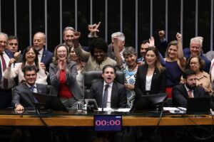 Câmara aprova prisão para aumento abusivo no preço dos combustíveis