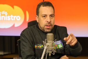 Fim da escala 6x1: Boulos alerta para manobras no Senado