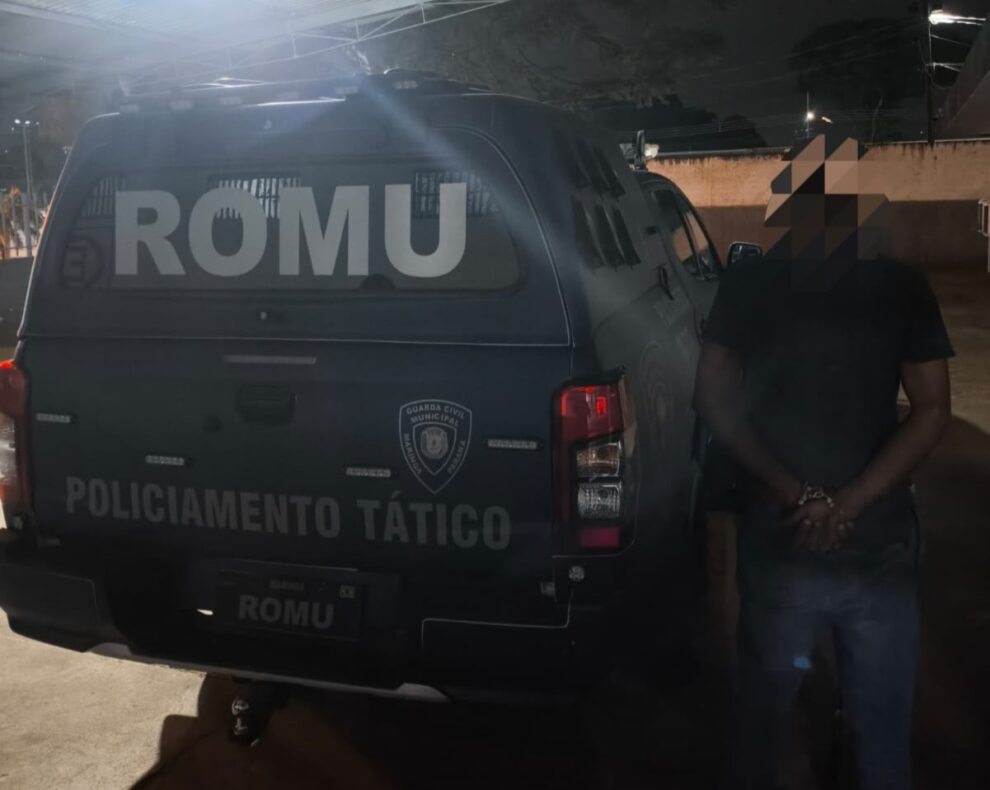 GCM de Maringá prende motorista fazendo zigue-zague e bebendo cerveja ao volante