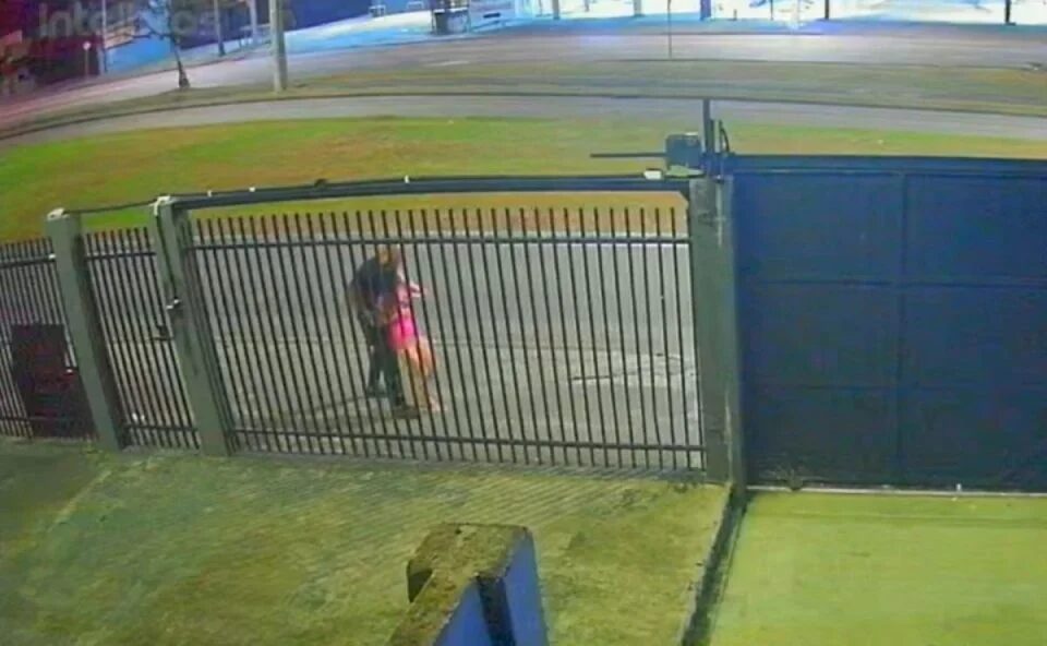 Homem é denunciado por estuprar jovem após arrastá-la para matagal no PR; vídeo flagrou crime