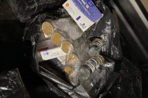 PF apreende aparelhos eletrônicos e medicamentos em Maringá