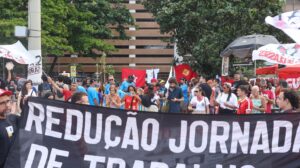 Relator de PEC que acaba com escala 6x1 pede "consenso" em texto final