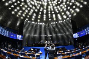Senado aprova projeto de incentivo ao primeiro emprego para jovens