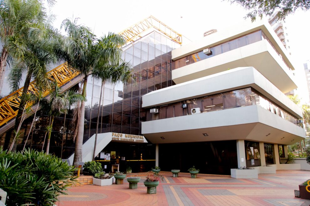 Servidor perde a visão após ser agredido por adolescente dentro de abrigo, em Maringá