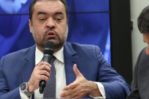 TSE marca julgamento de recurso de Cláudio Castro para 2 de junho