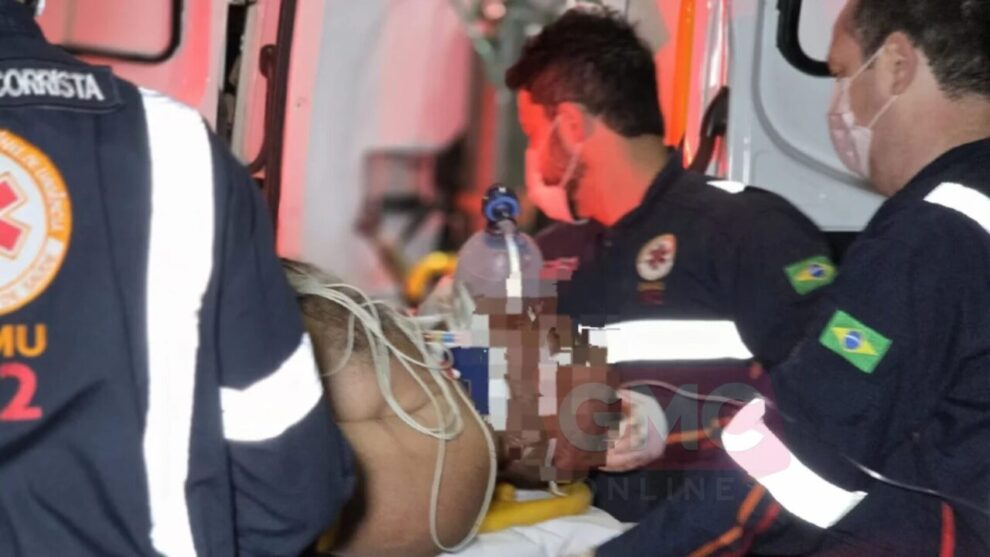 Vídeo: Idoso sofre parada cardíaca após ser espancado em Maringá; motivo do crime chama atenção