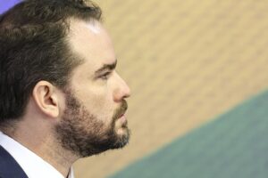Durigan: Congresso não pode deixar eleições alavancarem pautas-bomba