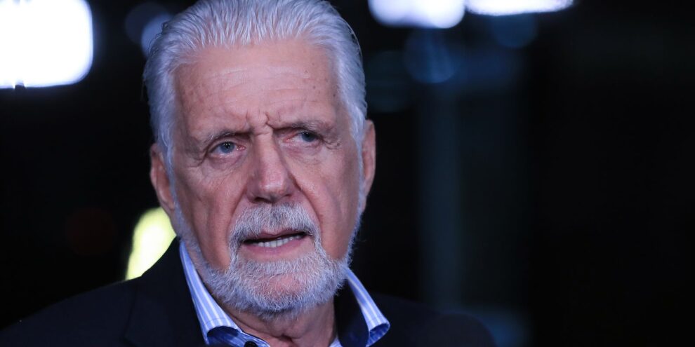 Jaques Wagner diz que sua relação com Vorcaro é “praticamente zero”