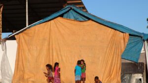Justiça obriga Amazonas e Manaus a socorrerem indígenas Warao