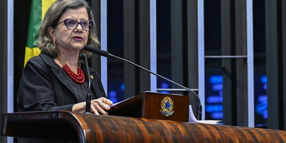Lula escolhe Teresa Leitão para assumir liderança do governo no Senado
