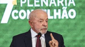 Lula quer conversar com Claudia Sheinbaum sobre protestos no México