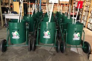 MUNICÍPIO DE JANDAIA DO SUL ENTREGA 26 NOVOS CARRINHOS PARA A EQUIPE DE LIMPEZA PÚBLICA