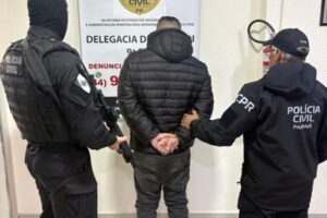 Polícia Civil apreende quase 1kg de maconha em residência em Sarandi; acusado afirmou ter comprado a droga nas redes sociais