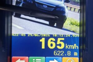 Radar flagra veículo a mais de 165km/h na PR-323, em Paiçandu