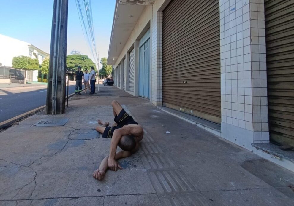 'Só tenho Deus no coração', diz homem após levar choque e despencar de telhado durante furto em Maringá