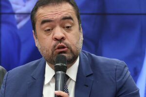 TCE-RJ rejeita contas de Cláudio Castro: R$ 7 bi em incorreções